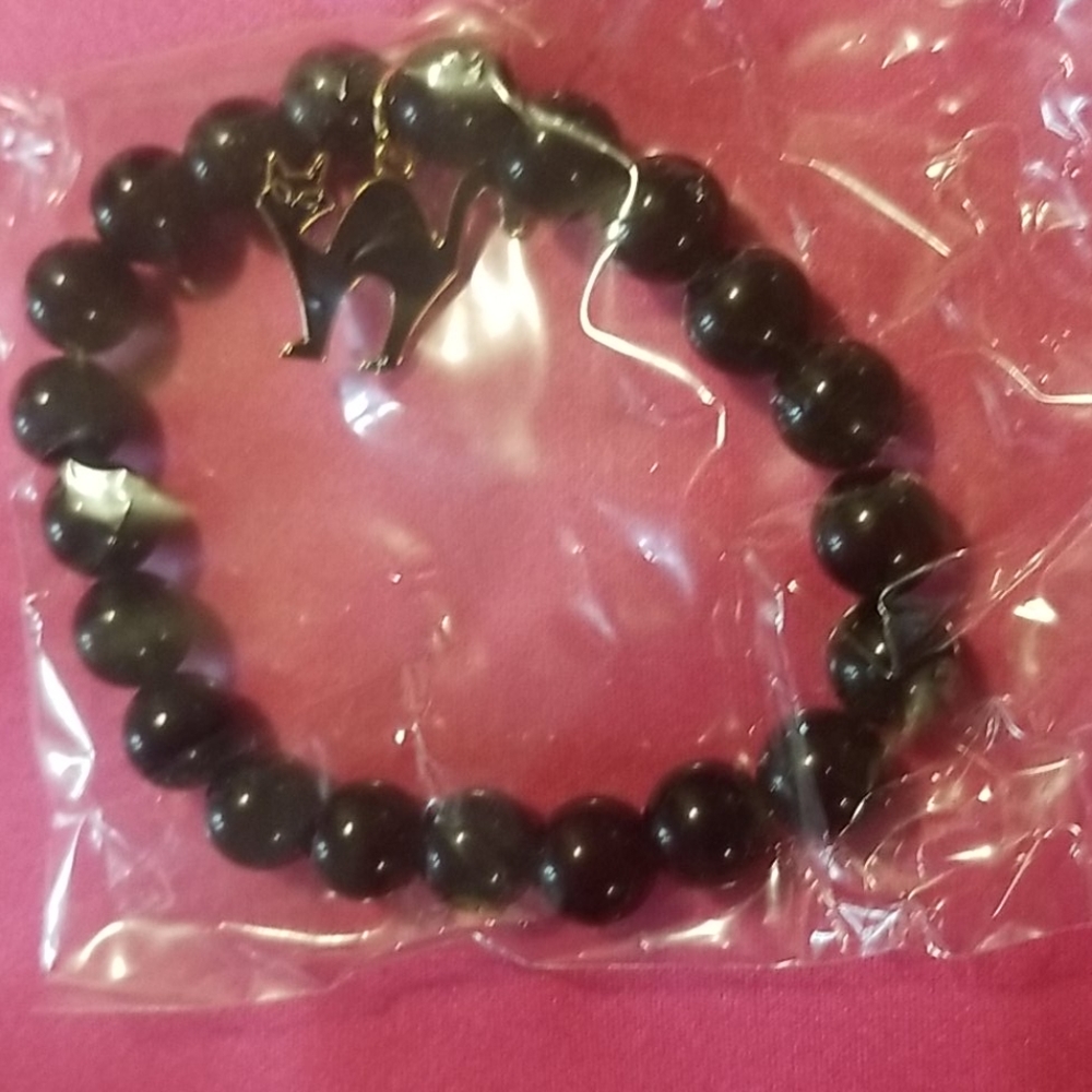 Black cat beaded stretch bracelet